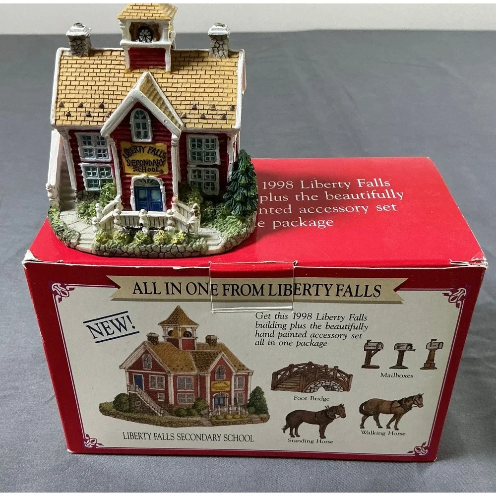 Liberty Falls Secondary School AH158 1998 All In One Village Miniature Set